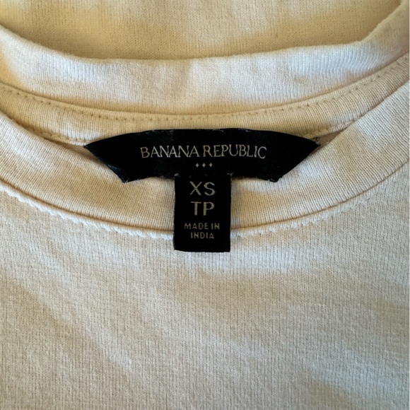 Banana Republic light pink T-shirt with pleated detail - Picture 3 of 3